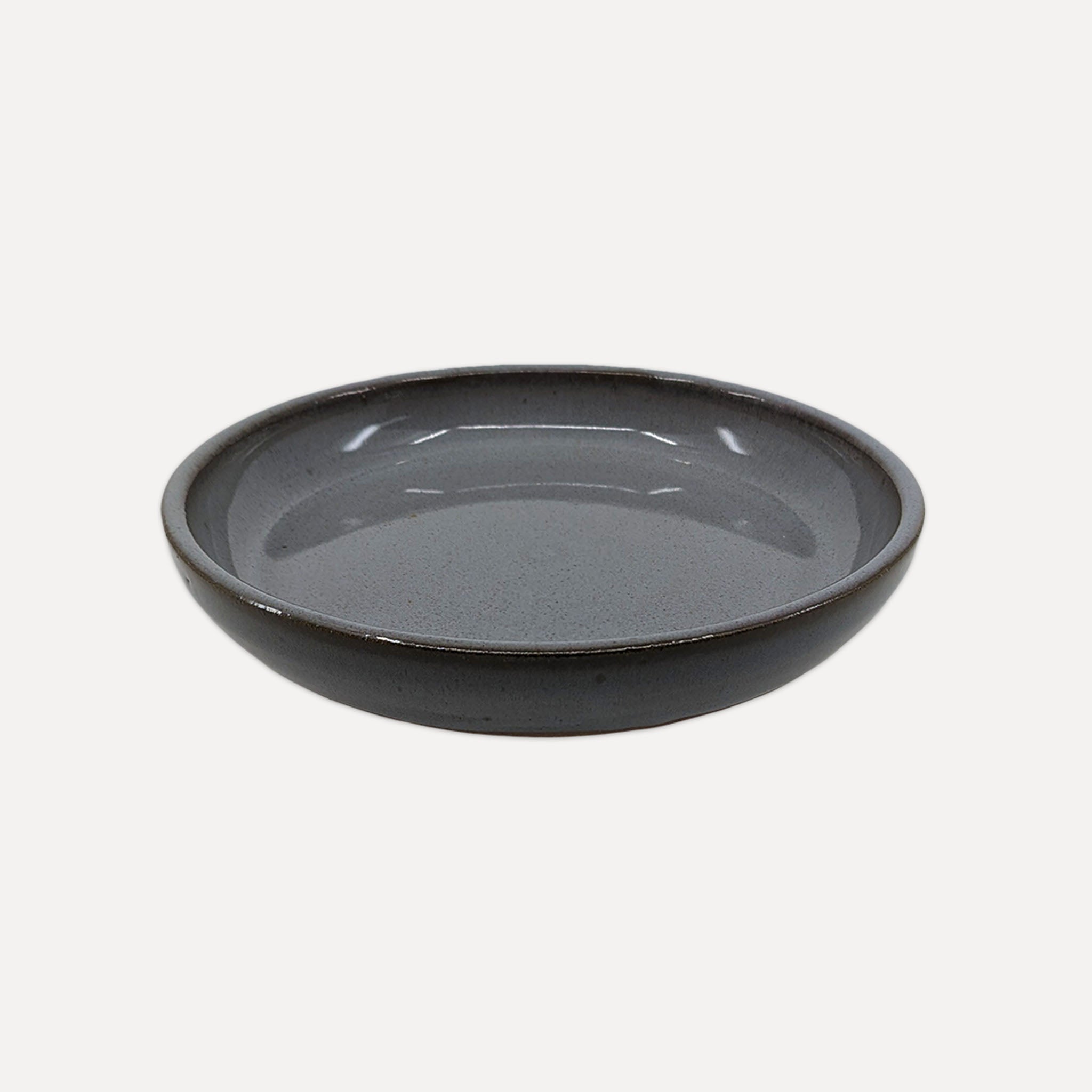 https://islandstoneware.ca/cdn/shop/products/Dinnerware_Dinner-Plates_Salad-Plate_One-Size_Island-Original_Boardwalk_Gray-Pottery_Island-Stoneware.jpg?v=1642709837