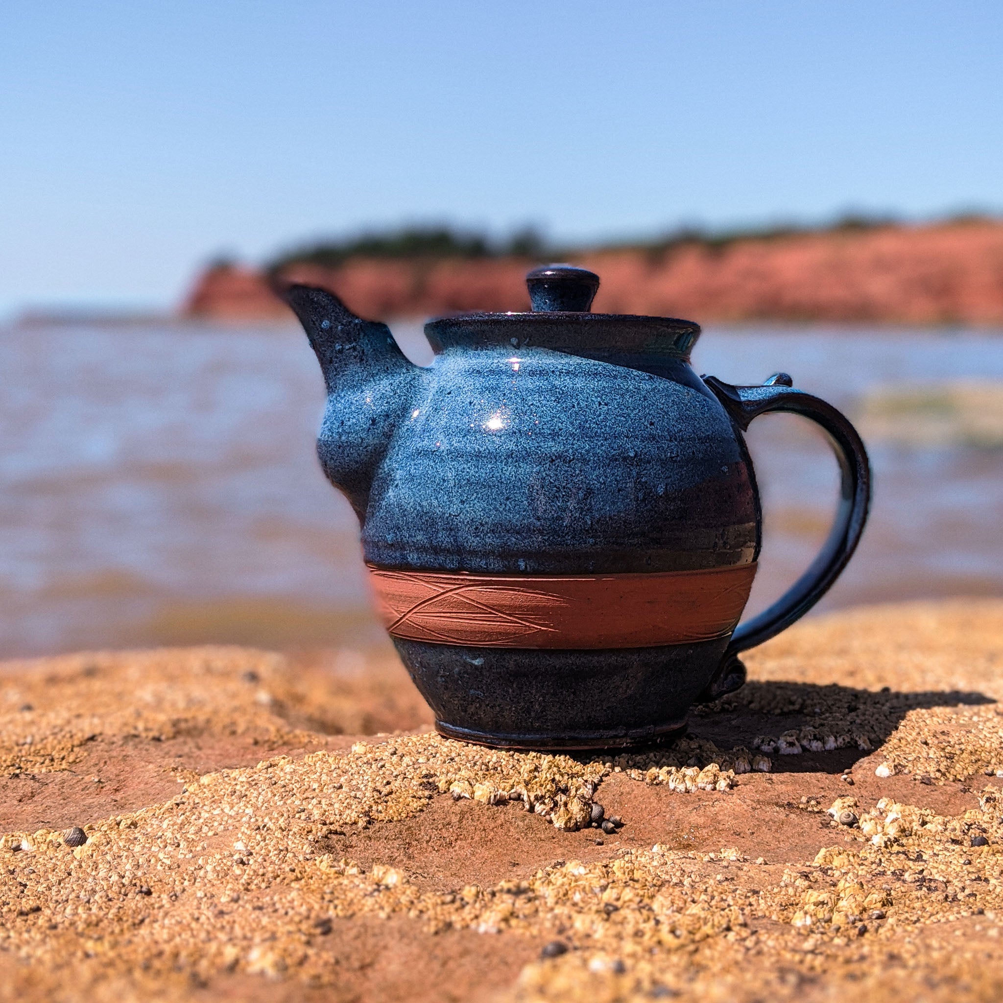 Teapot Island Tide – Island Stoneware